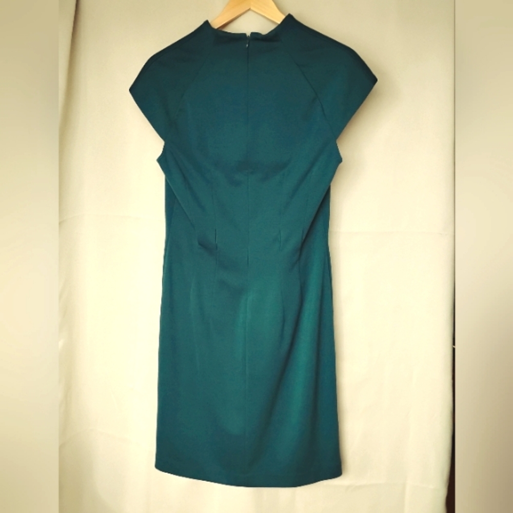 Donna Morgan BodyCon Knee Length Cap Sleeve Green Dress Sz 12 - Picture 3 of 7